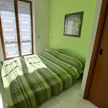 Casa vacanze Residenza Nasca Mit Schwimmbad Castelveccana